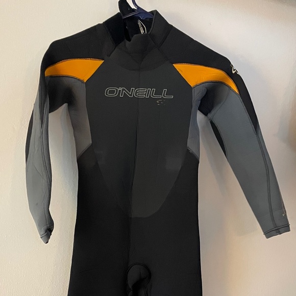O’Neill 3/2MM Youth Size 12 Full length wetsuit - Ultraflex Epic
